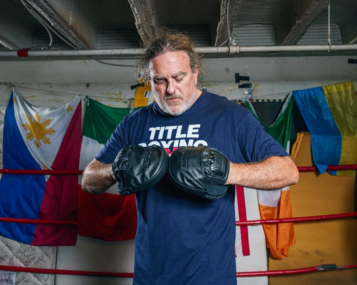 TITLE BLACK Punch Mitts 2.0