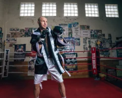 TITLE Boxing Pro Fingertip Robe 2.0